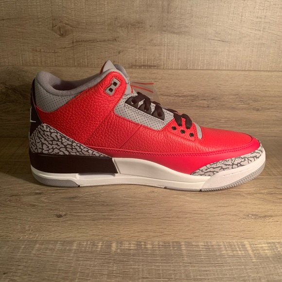 Jordan 3 Retro SE Unite Fire Red - Picture 2 of 5